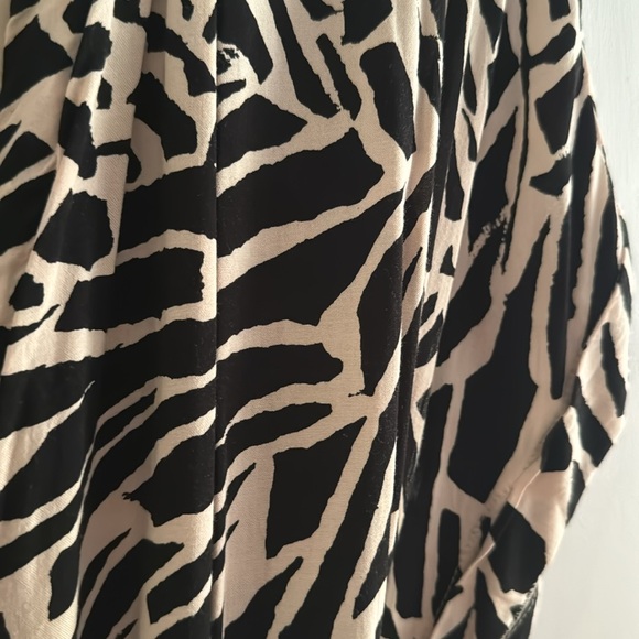 H&M Animal Print Maxi Dress Size L - Picture 12 of 13